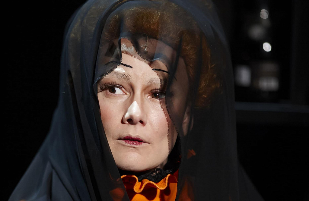 24 часа из жизни женщины. Изображение 13