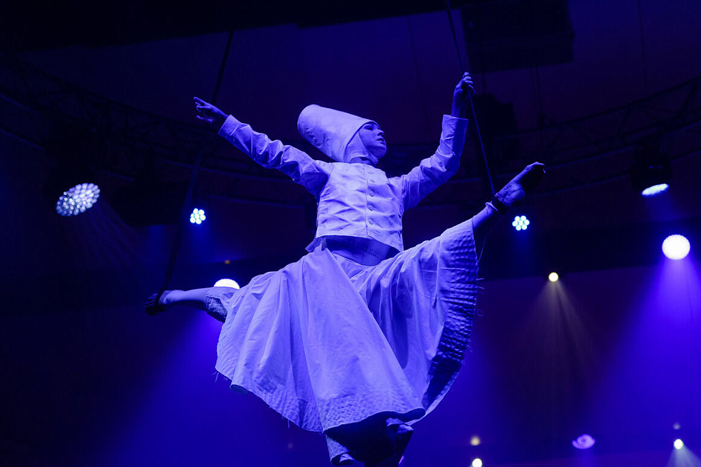 Новогодняя сказка для Ёжика с оркестром. Изображение 2