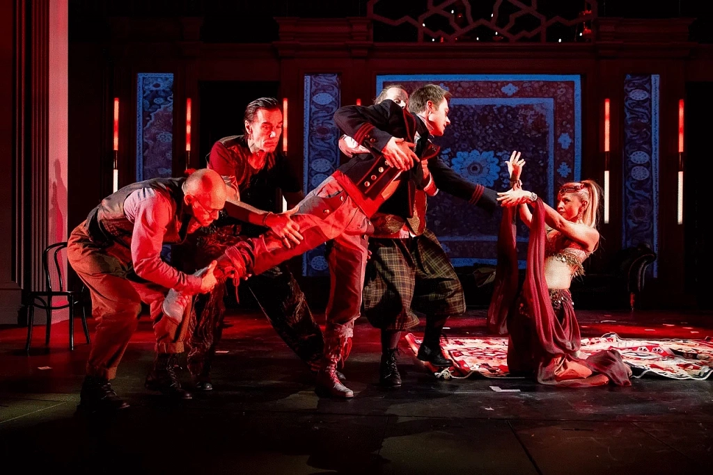 Игроки(Театр Сатиры). Изображение 1