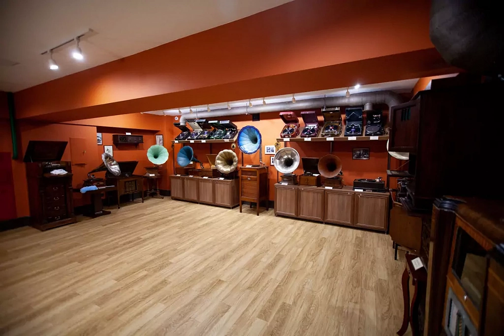 Музей винтажной музыки. Изображение 1
