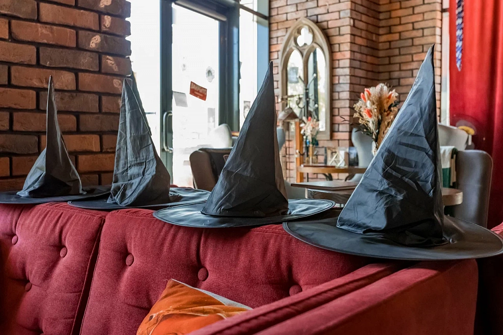 Кофейня "Три Метлы". Изображение 5