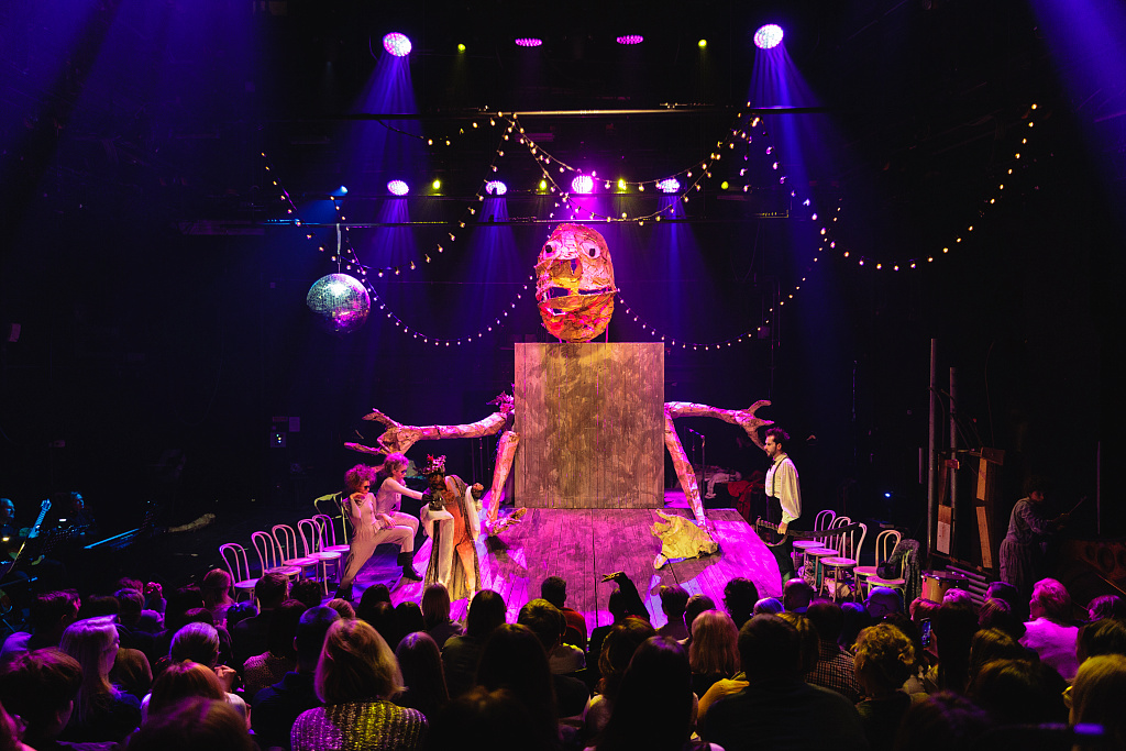 Женщина-змея. Изображение 7