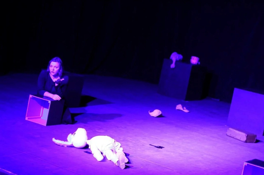 Путешествие кролика Эдварда. Изображение 1