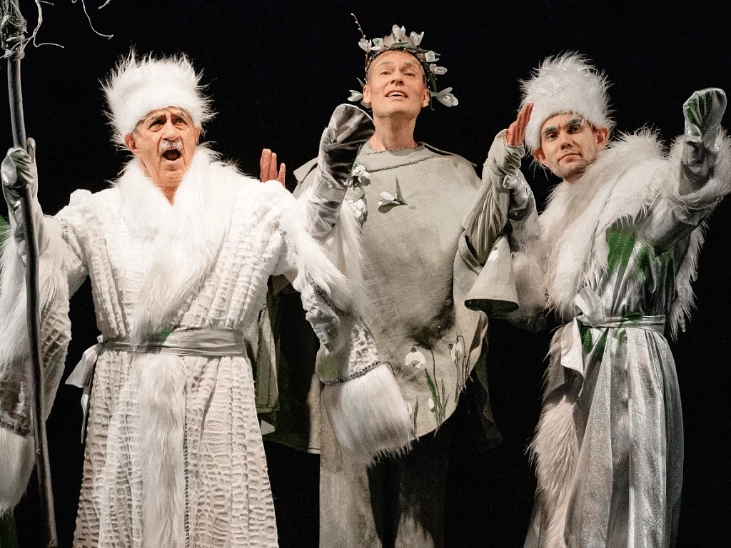 Двенадцать месяцев (Театр Сатиры). Изображение 5