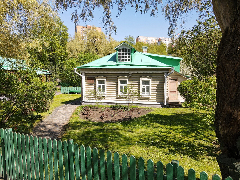 Историко-мемориальный музей-заповедник "Подолье". Изображение 1