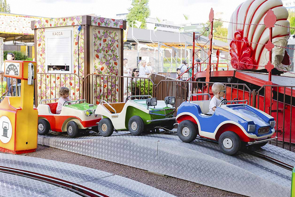 Луна-парк "Карусель" в ЦПКиО им. М. Горького. Изображение 5