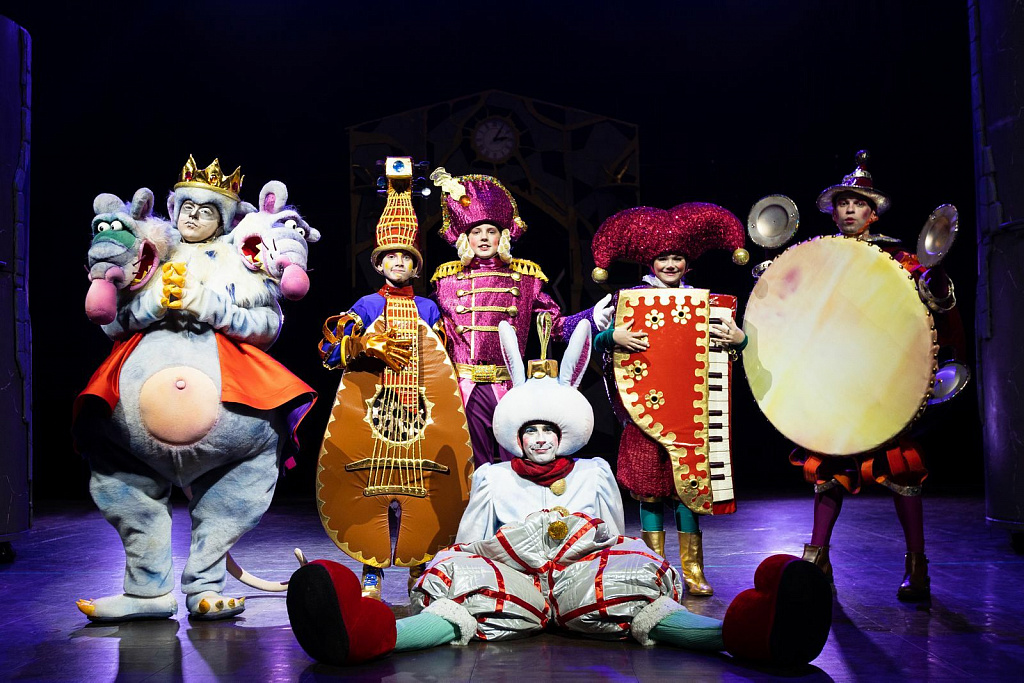 ПРИКЛЮЧЕНИЯ НОВОГОДНИХ ИГРУШЕК. Щелкунчик. Изображение 2