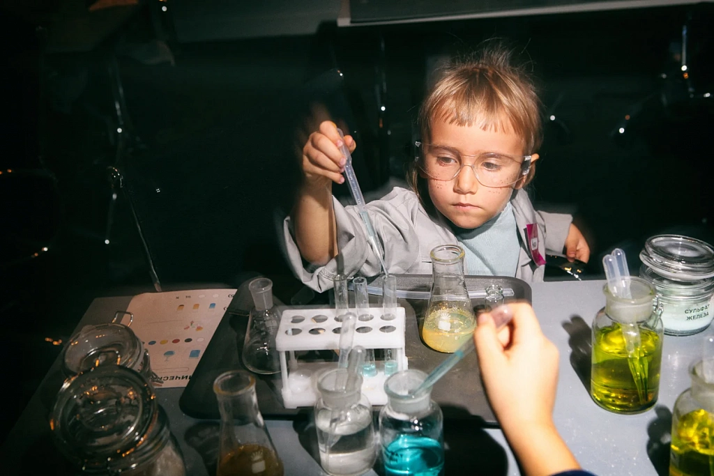 ОДНАЖДЫ В ПРОБИРКЕ. Изображение 10