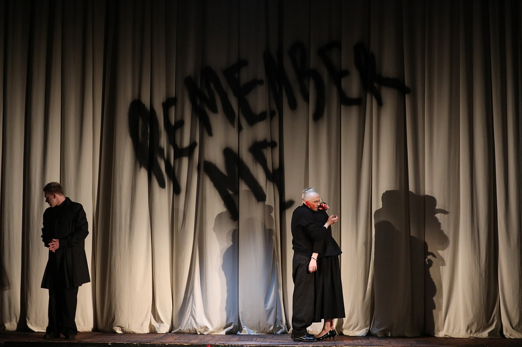 Гамлет (Театр на Таганке). Изображение 15