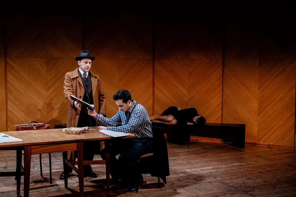 Девять. Изображение 1