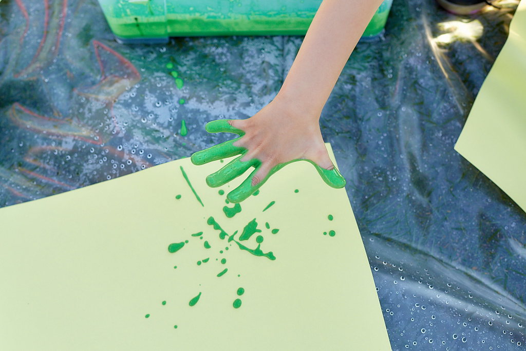 Вода. Морские жители. Пальчиковые краски. Изображение 1