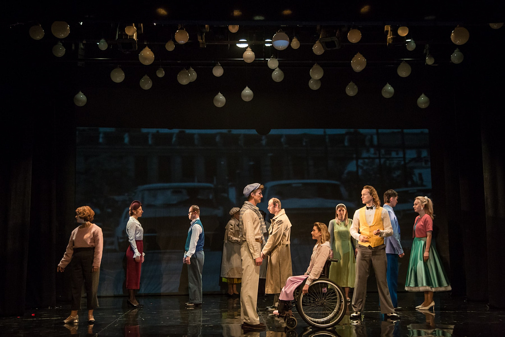 ГОЛУБОЕ И ЗЕЛЕНОЕ. Изображение 10