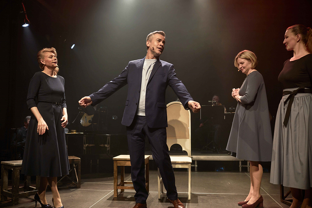 Нелепо, смешно, безрассудно. Изображение 7