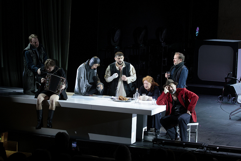 На дне (Мастерская «12»). Изображение 4