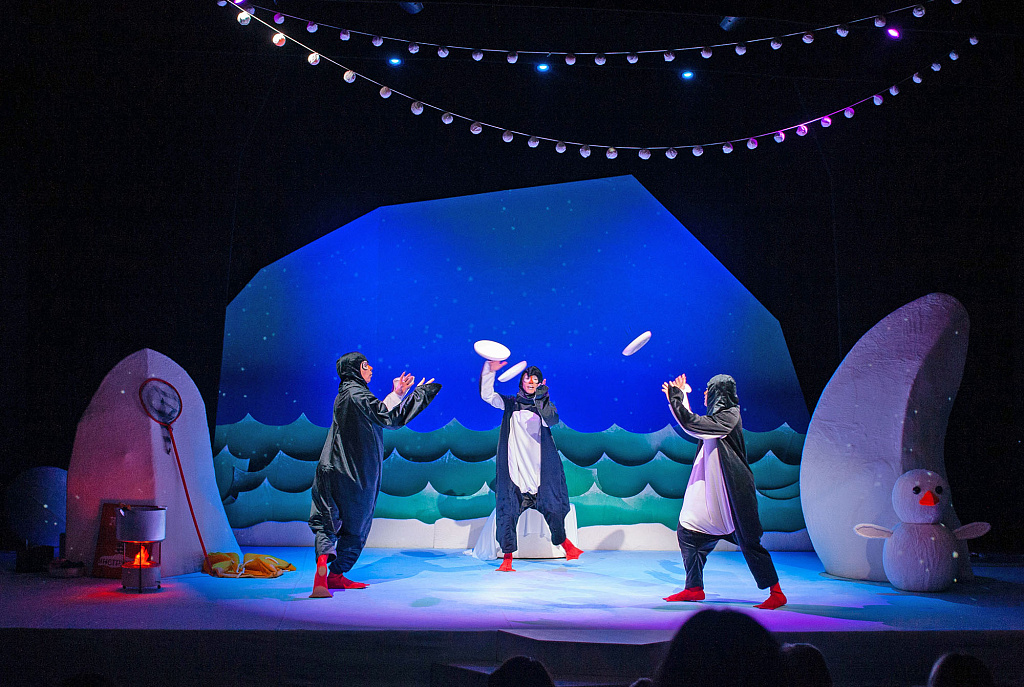 Новый год на острове пингвинов. Изображение 2