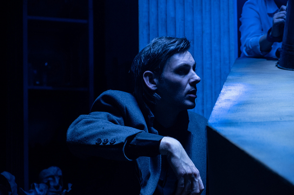 Человек в футляре. Изображение 3