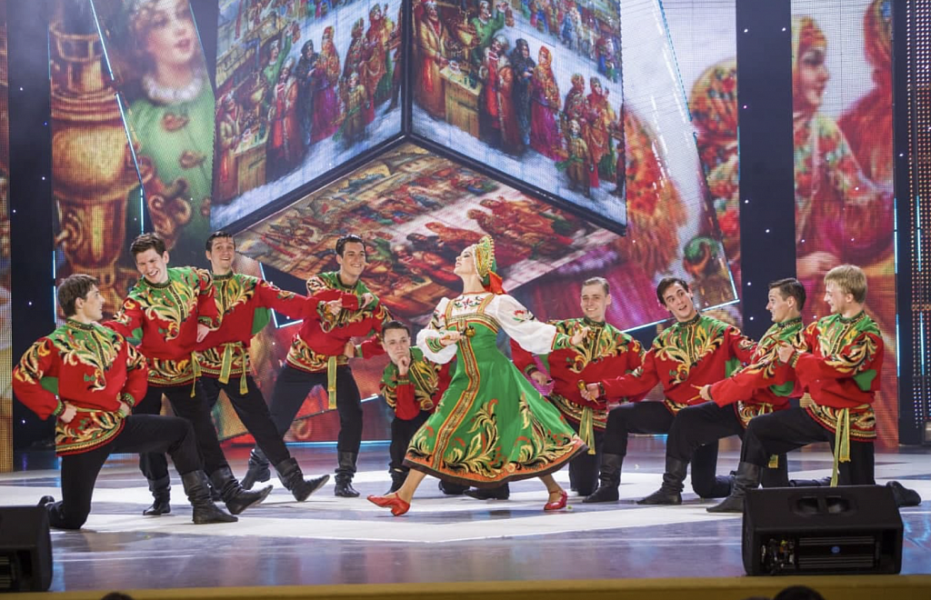 ТАНЦЕВАЛЬНЫЙ КАЛЕЙДОСКОП. Изображение 1