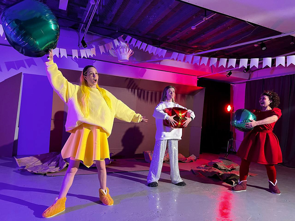 Новогодняя история игрушек. Изображение 4