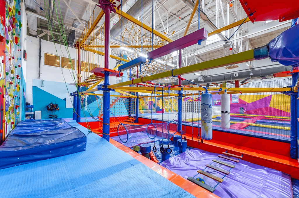Батутный и развлекательный парк Небо на Соколе. Изображение 4