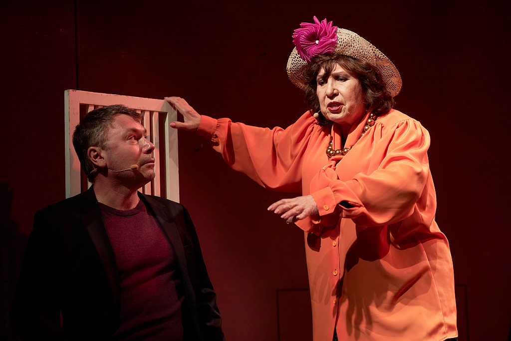 Нелепо, смешно, безрассудно. Изображение 3