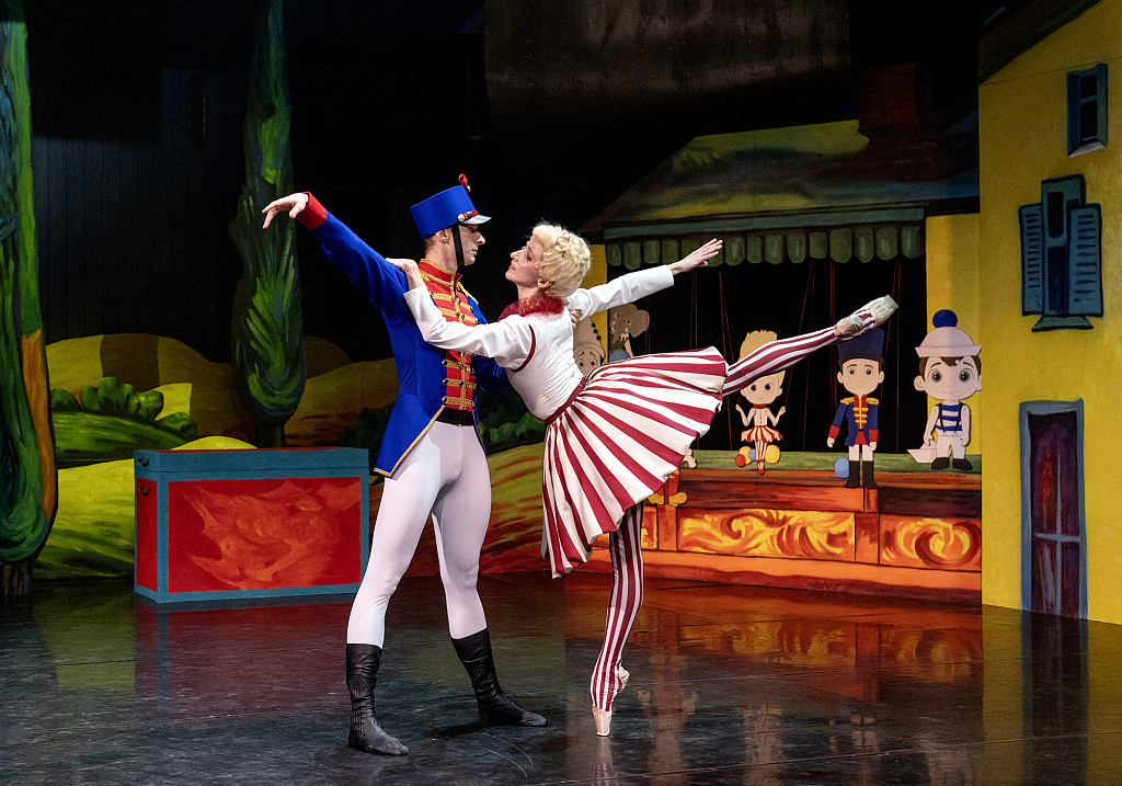 Ящик с игрушками. Изображение 7