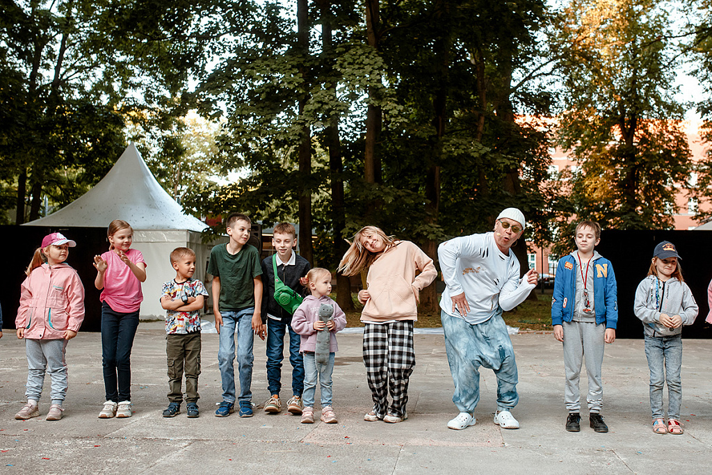 Уличный спектакль "Русалка" (Первый театр). Изображение 6