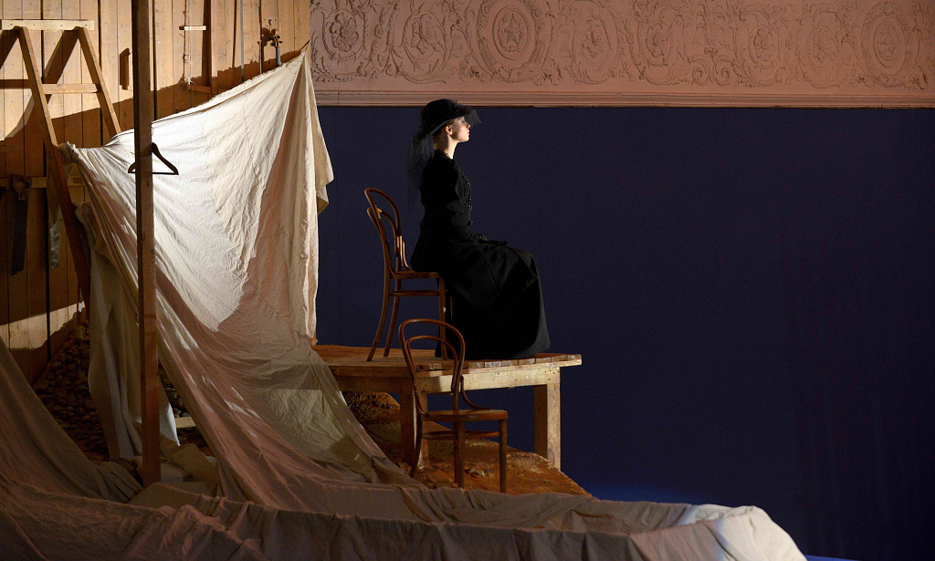 Дама с собачкой (МТЮЗ). Изображение 12