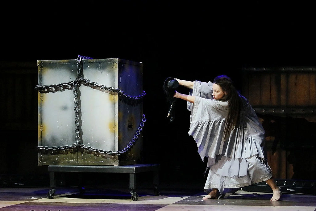 Большое шоу иллюзий. Изображение 1