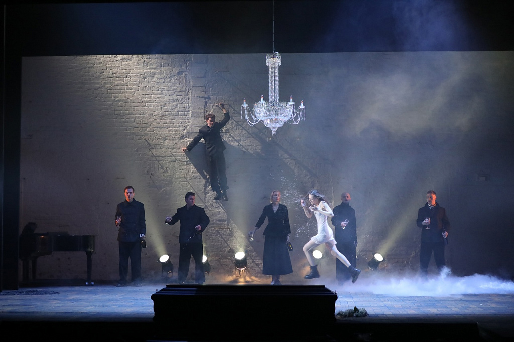 Гамлет (Театр на Таганке). Изображение 12